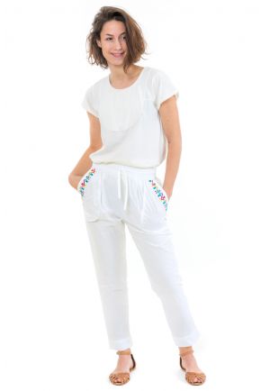 Pantalon carotte femme broderies ethniques face