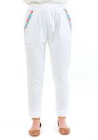 Pantalon carotte femme broderies ethniques zoom