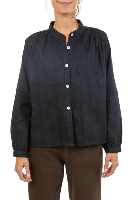Blouse femme dentelle nacre broderies zoom
