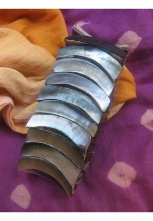 BR600 bracelet nacre lame incurve