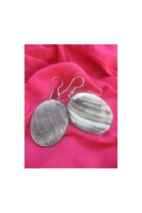 BO623 boucle d oreille nacre ovale