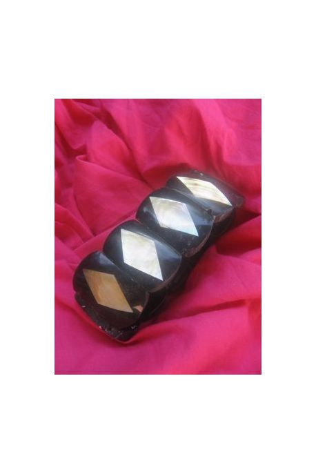 BR903 bracelet resine noir et triangle nacre blanc