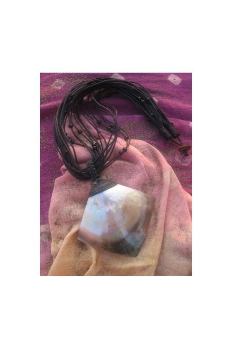 CO620 collier nacre losange certi de fils violet noir marron
