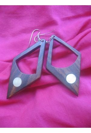 BO140 boucles d oreilles dague et petit rond de nacre