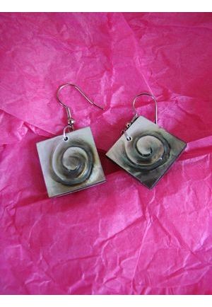 BO632 boucle d oreilles spirale carre