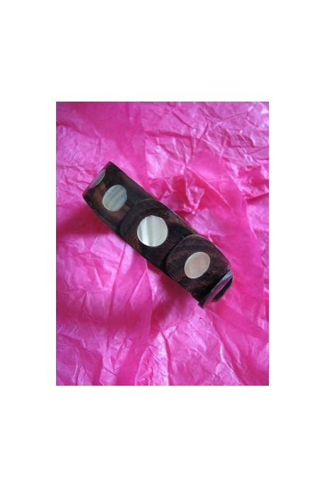 BR125 bracelet chevauche bois et rond de nacre