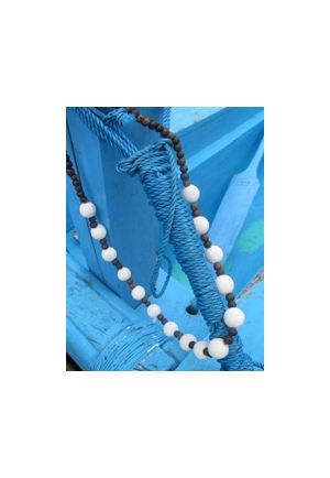 CO112collier sautoir grosse perle de bois et corail blanc