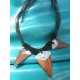 CO108 collier bois nacre rond reglable