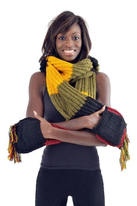 Capuche echarpe moufle laine douce multicolore