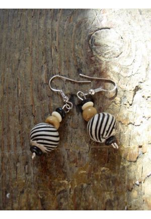 BO7039-Boucle-d-oreille-nepal-zebre